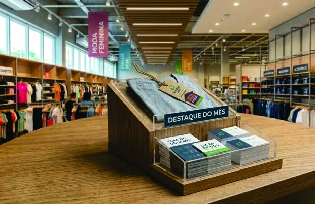 Displays de balcão: exemplo ilustrativo de aplicação